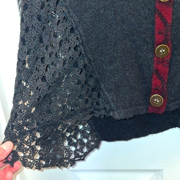 BKE SWEATER Small Gray & Burgundy - Picture 3 of 13